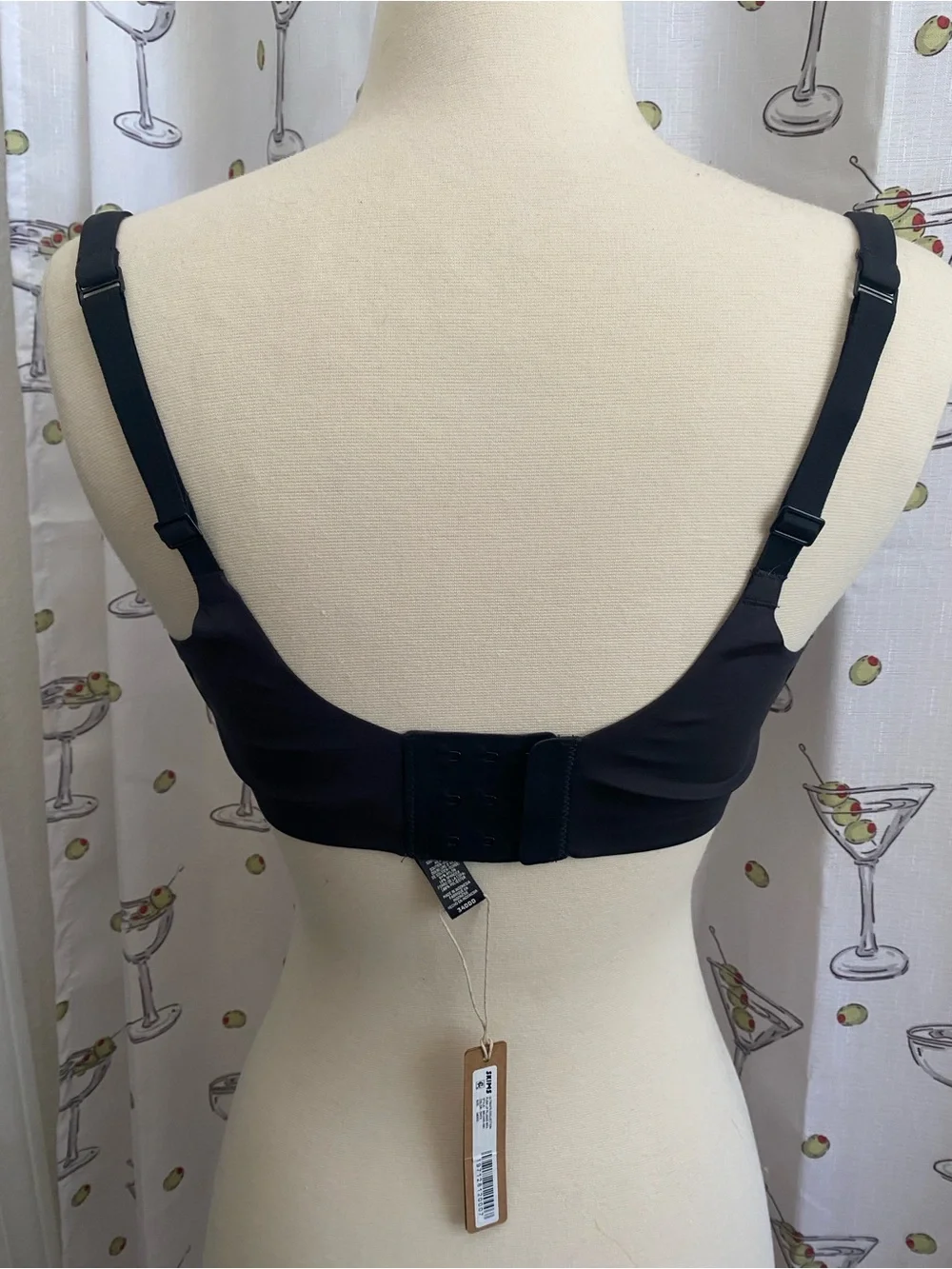 SKIMS Ultimate Collection Push Up Plunge Bra 34DDD NWT - Picture 2 of 4